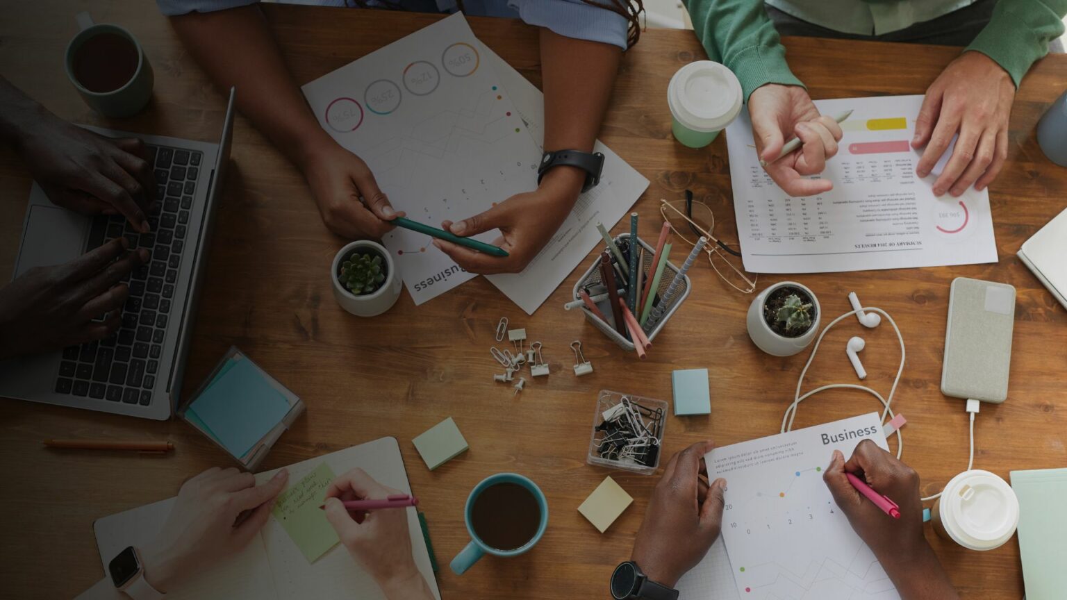 Tables et mobilier de bureau de Burocaz : solutions modernes pour votre espace de travail.